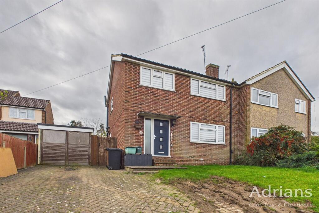 3-bed semi-detached on Gordon Road, CM2, £450,000