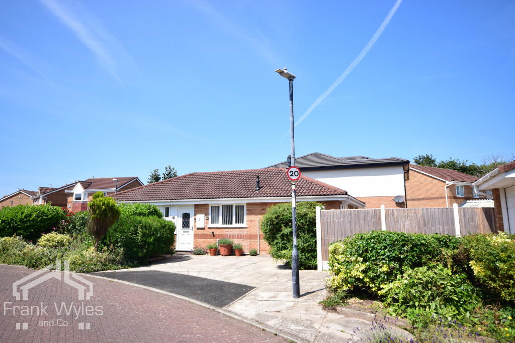 3-bed house on Anchor Way Lytham St Annes Lancashire, £300,000