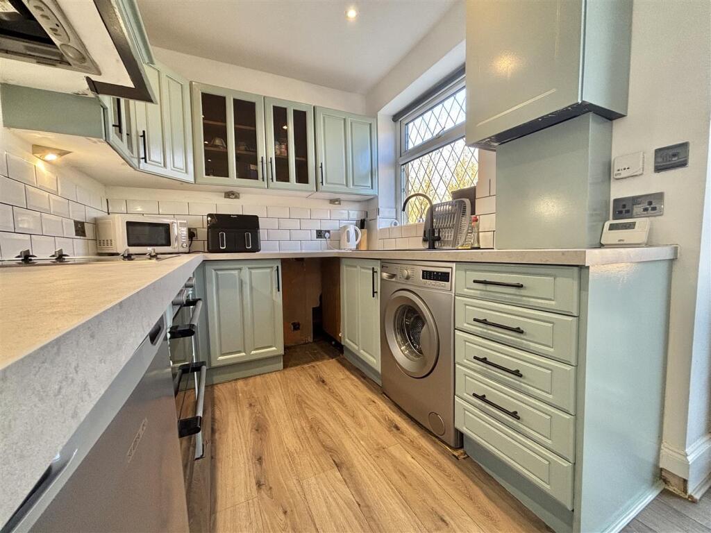 7, Norman Terrace, Elland, HX5 9BT - View 3