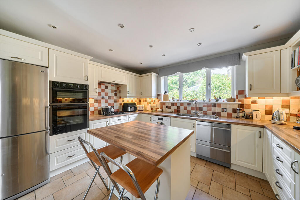 House in Southampton - View 4
