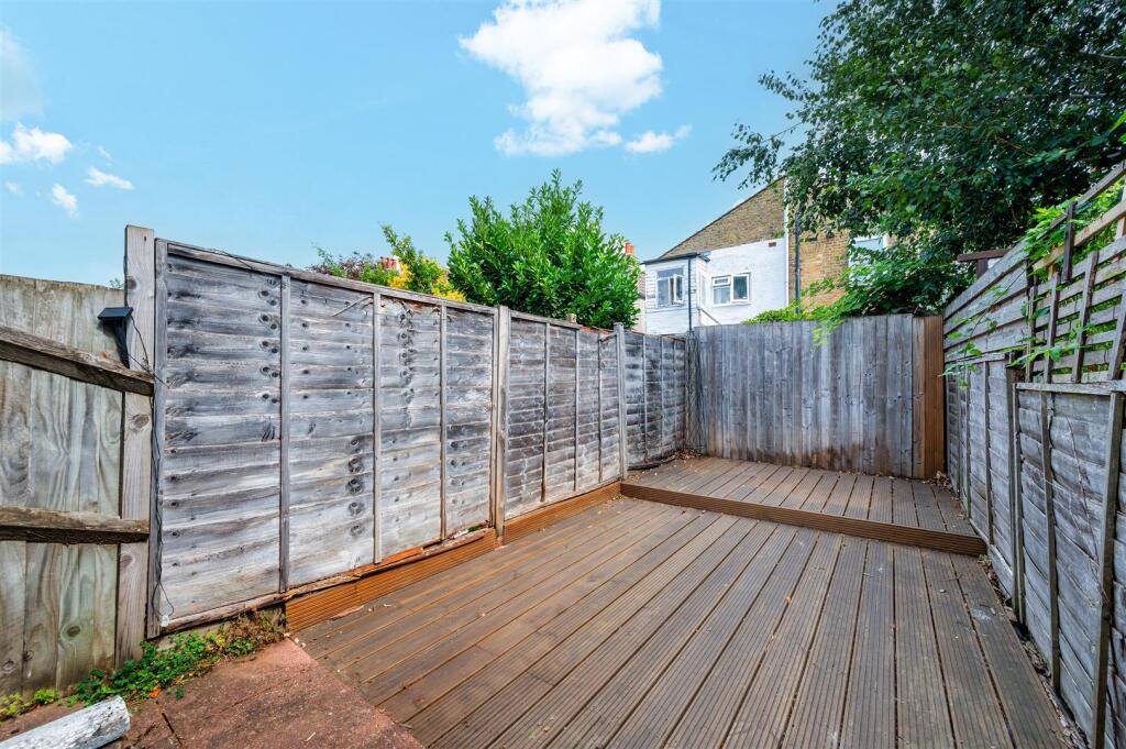 Apartment in London - View 4