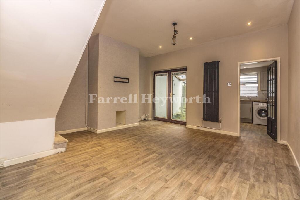 Leigh Road, Westhoughton, Bolton photo 4