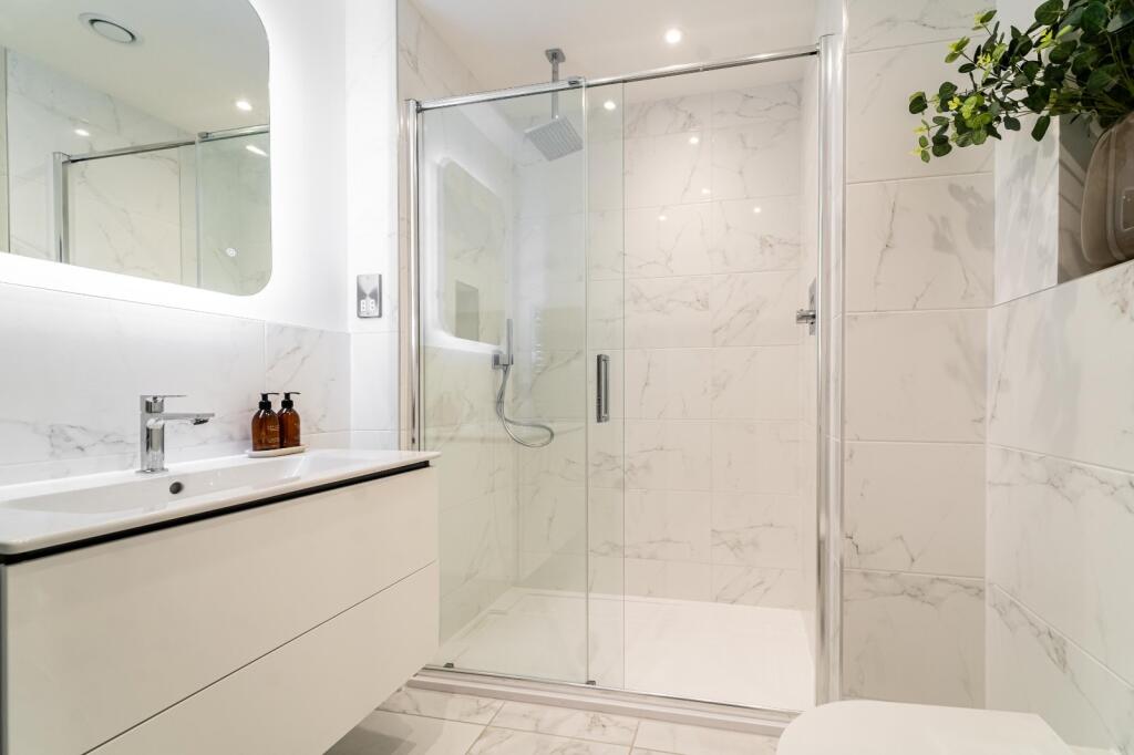 The Links, Meols Drive, West Kirby, Wirral, CH48 - More