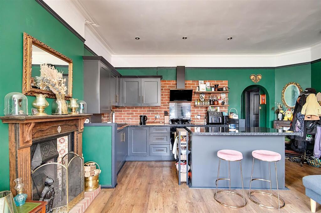 Apartment in Worthing, West Worthing - View 4