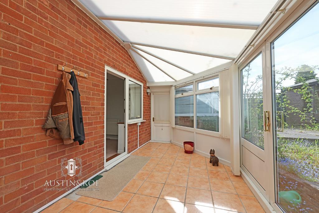 Meadow Way, Stone, Staffordshire, ST15 0JT photo 4