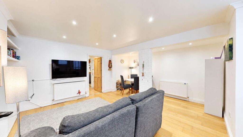Apartment in London - View 5