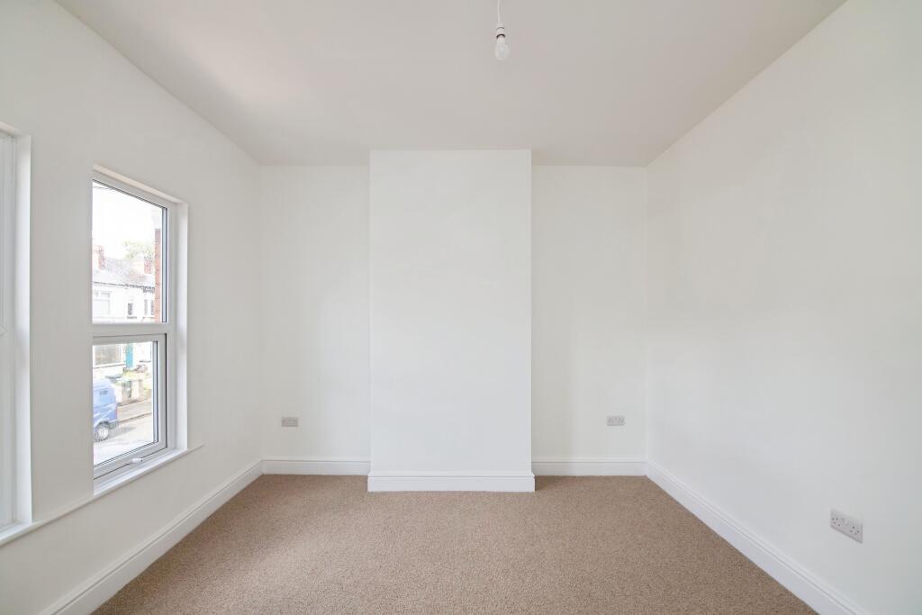 House in Sandwell, West Midlands - View 3