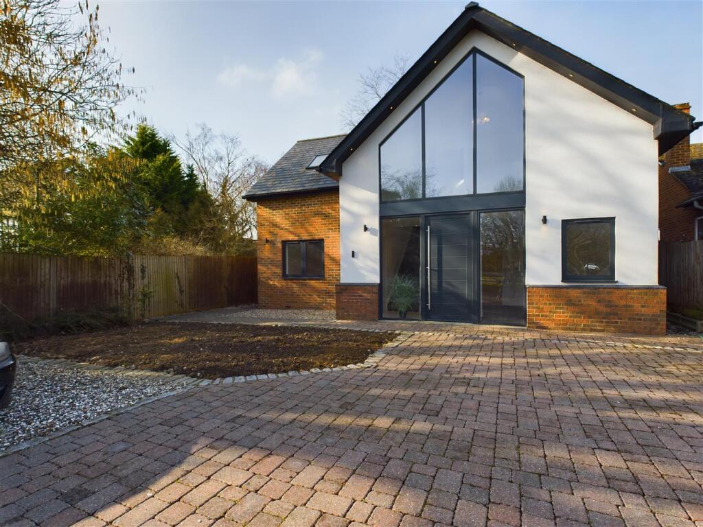 Main image of property: Arlesey Road, Ickleford, Hitchin