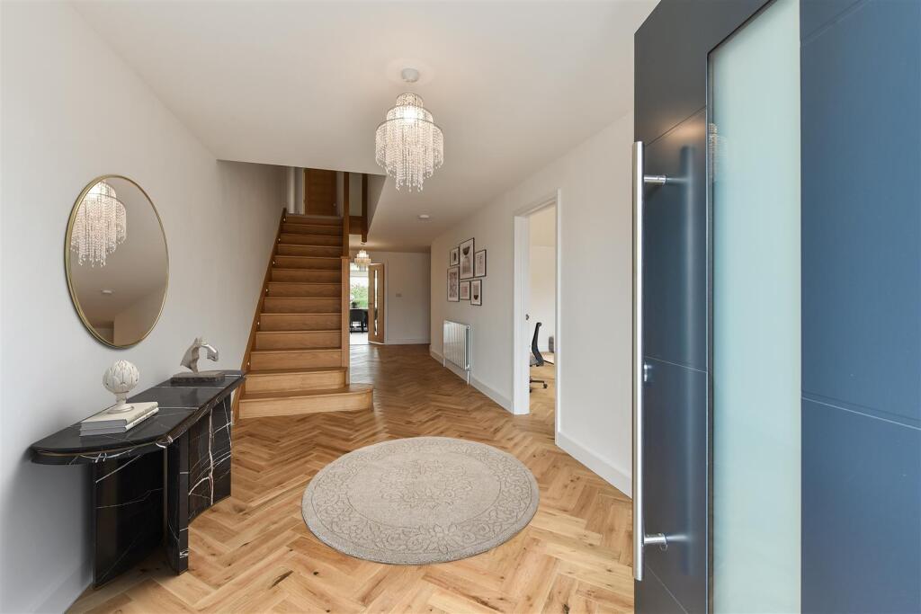 House in East Hampshire, Horndean - View 4