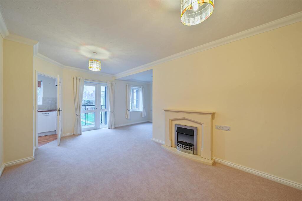 Arlington Lodge, Leamington Spa, Warwickshire photo 3