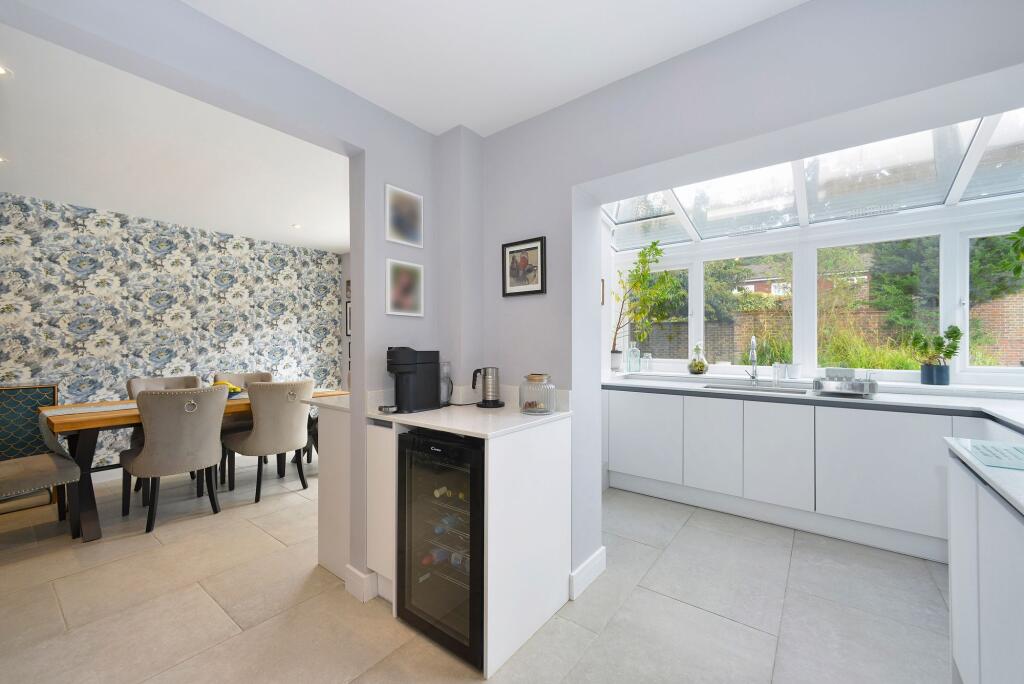 House in Guildford - View 4