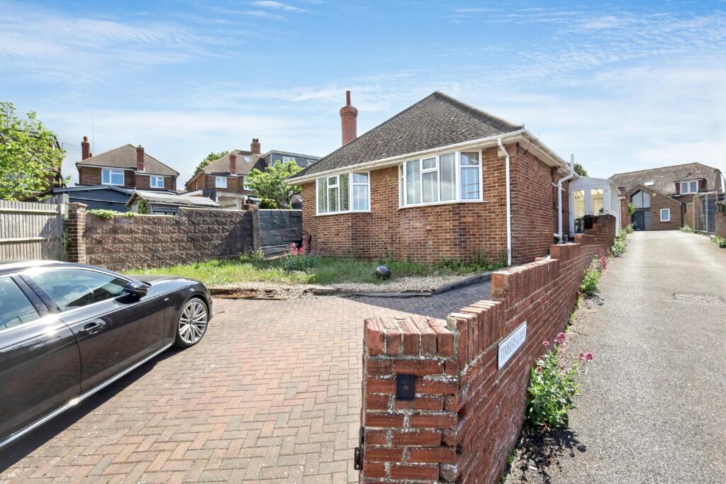 House in Hove, Hangleton - View 2