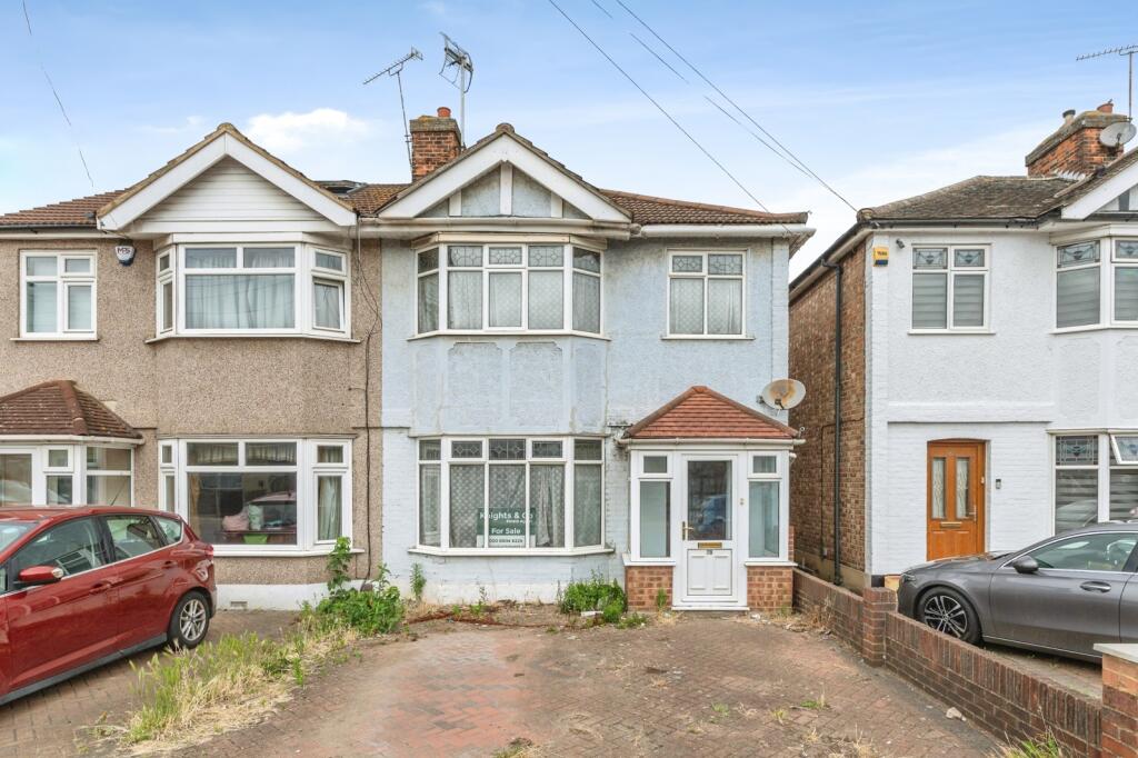 Main image of property: Cherry Tree Lane, Rainham, RM13