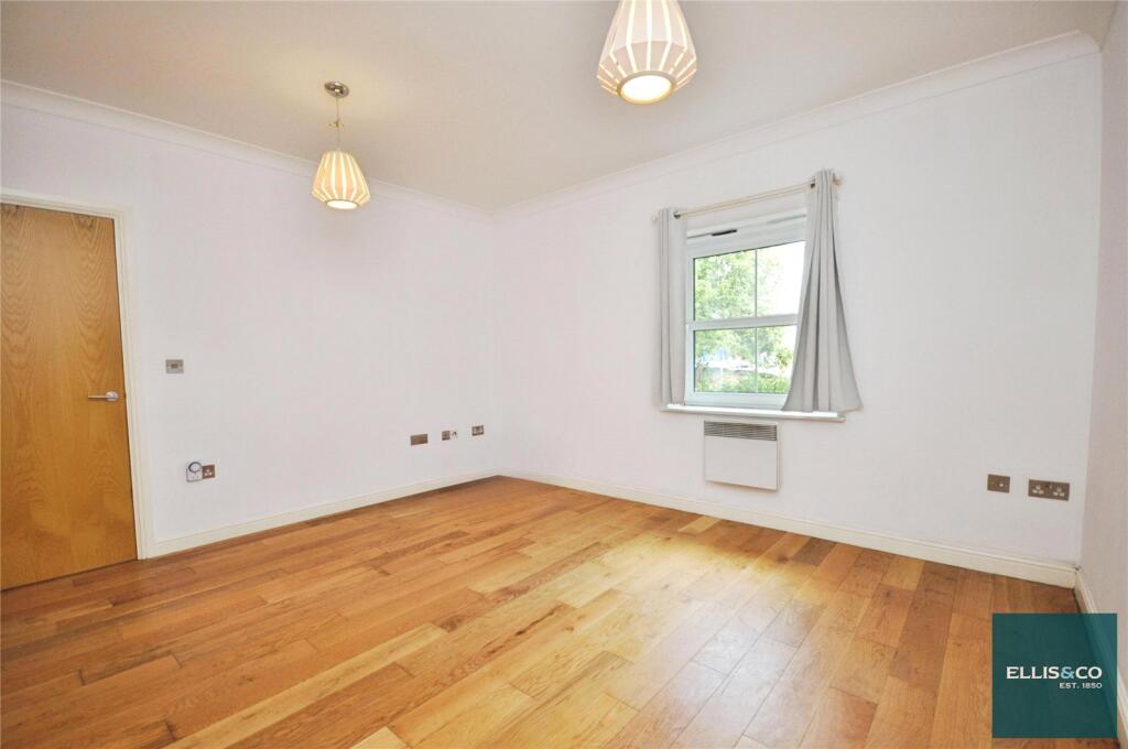 Apartment in London - View 5