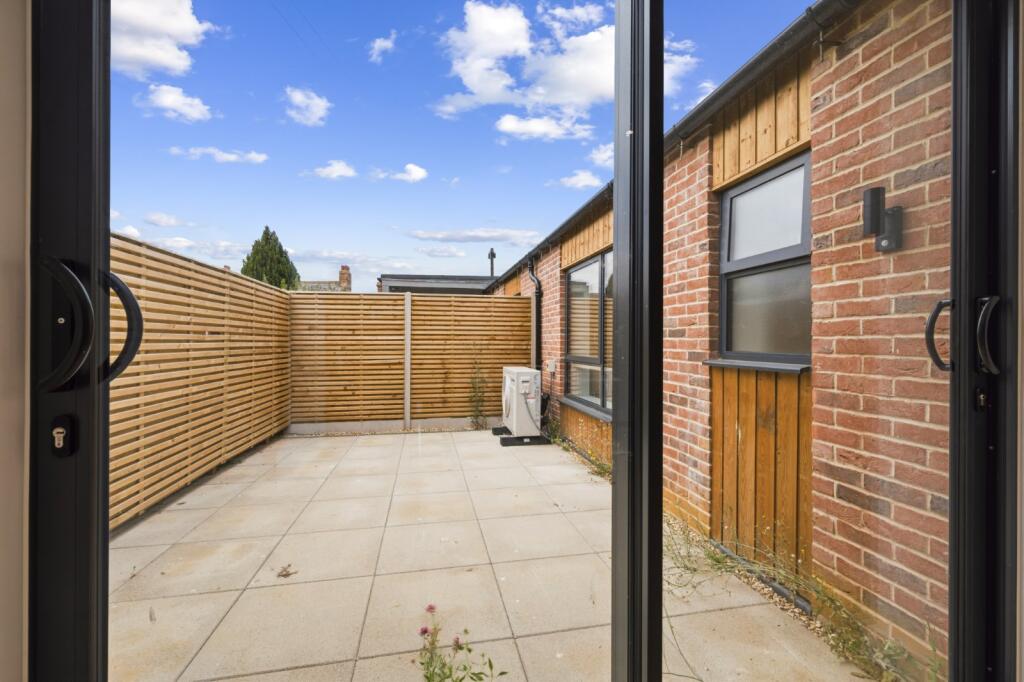 House in Peterborough - View 4