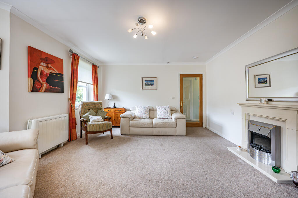 Apartment in Glasgow, South Lanarkshire - View 4