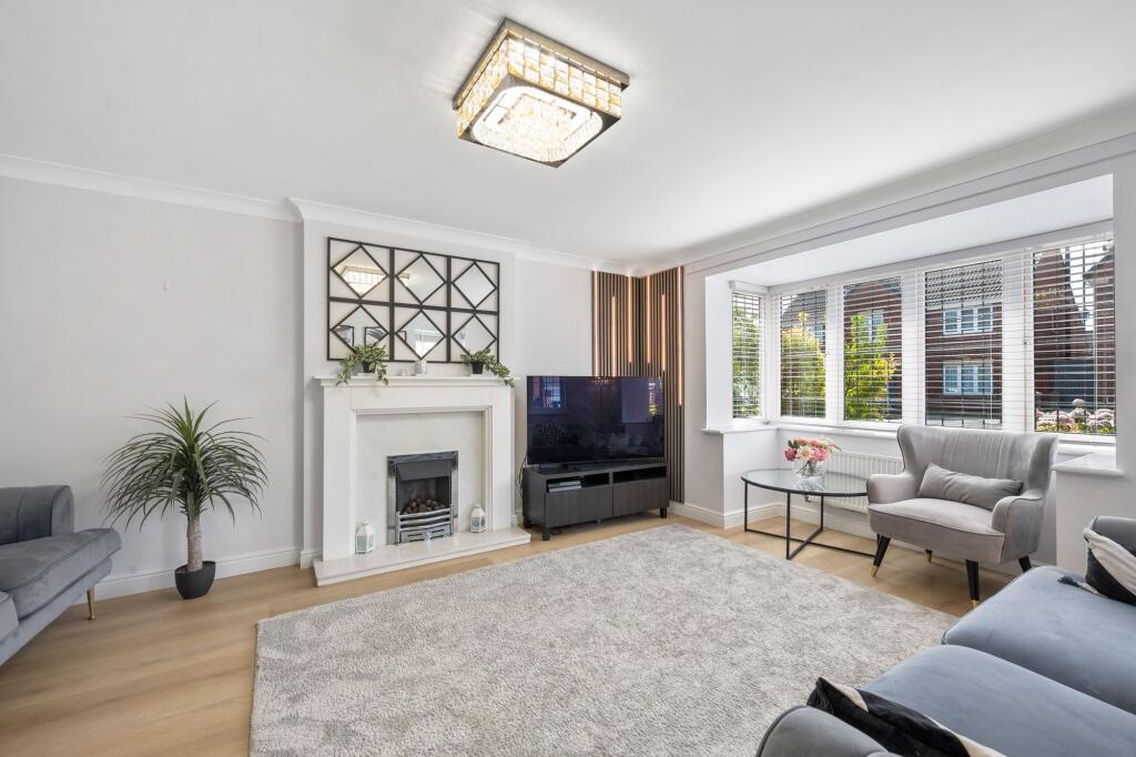 House in St Helens, Portico, Sutton Heath - More