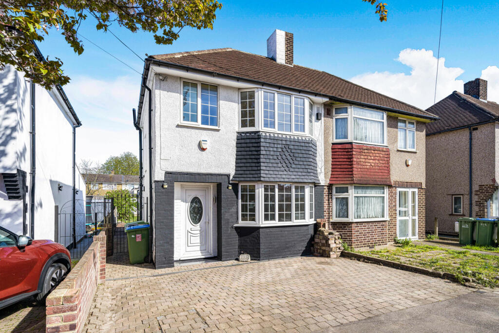 Main image of property: Woodhurst Road, London, SE2 9HT