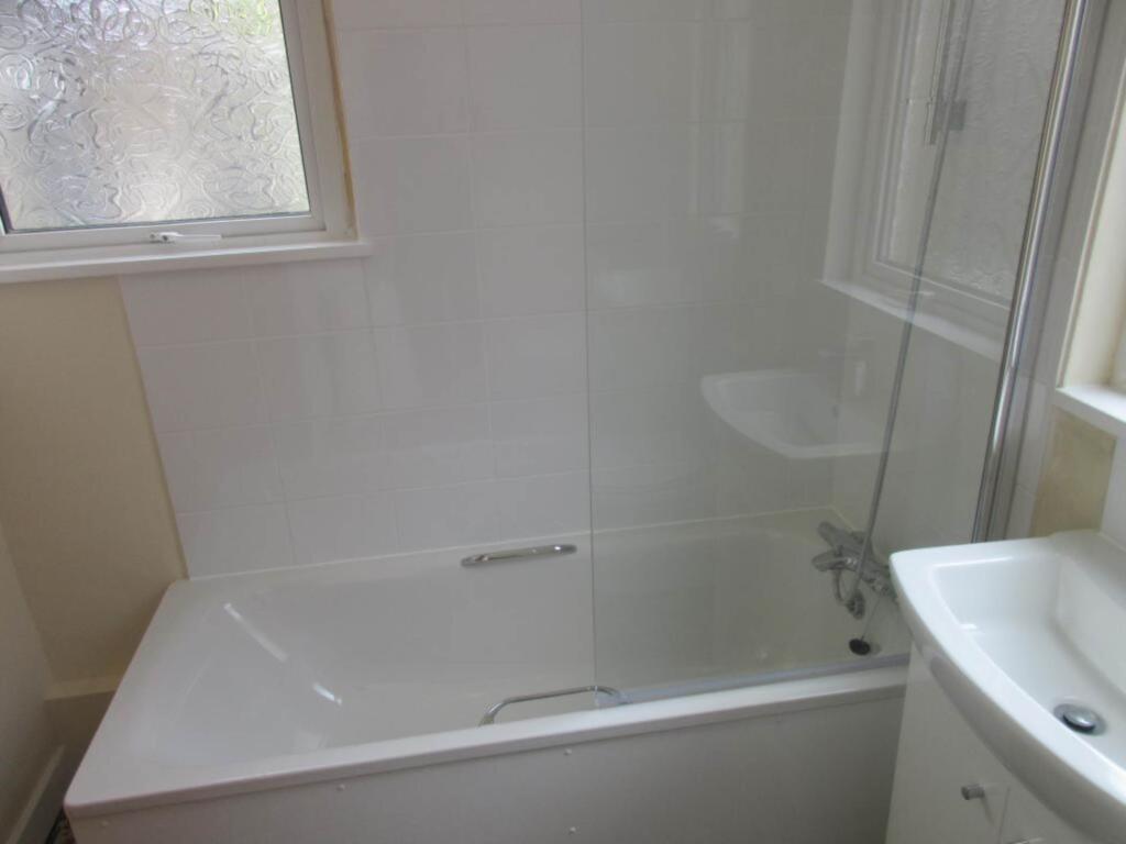 Apartment in Southend-on-Sea, Essex - View 5