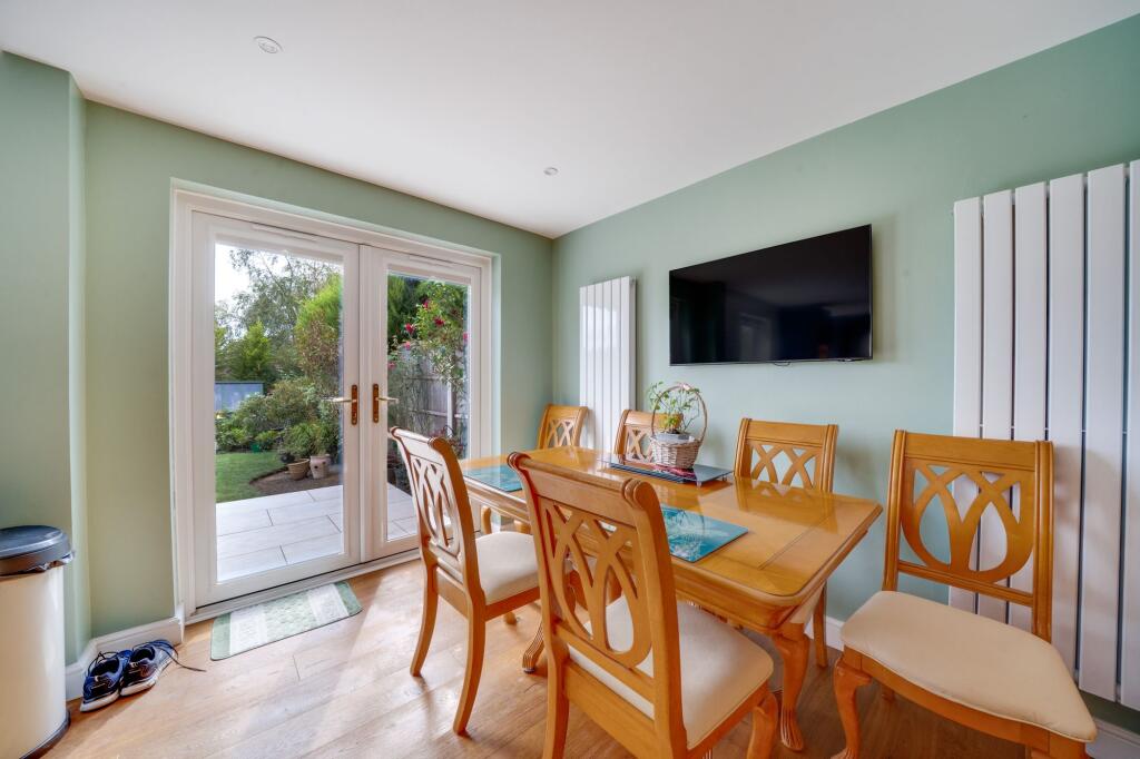 Cotswold Drive, Telford, TF3 photo 4
