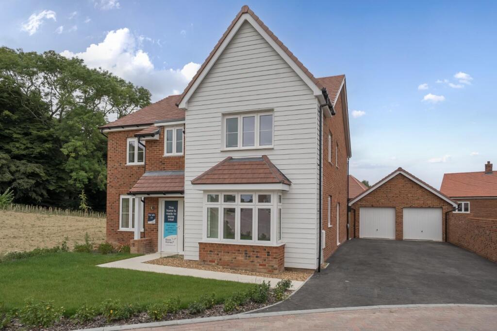 Hamstreet, Ashford TN26 2EA photo 3
