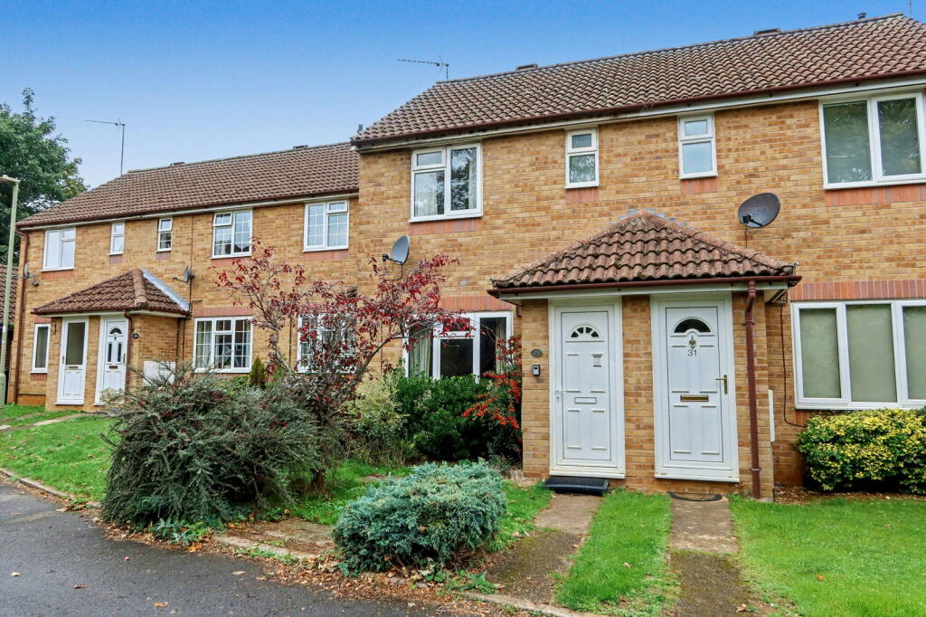 2-bed terraced on Hereford Way, Banbury, £210,000