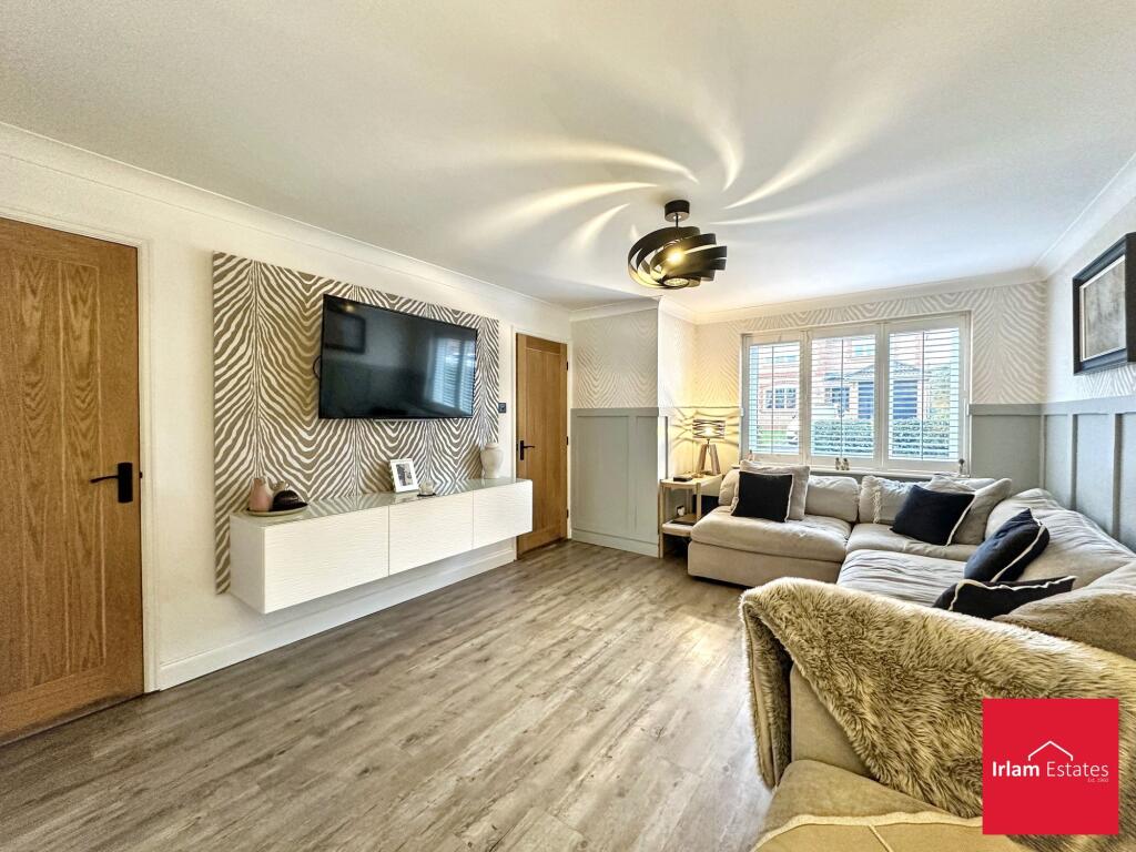House in Salford, Greater Manchester - View 4