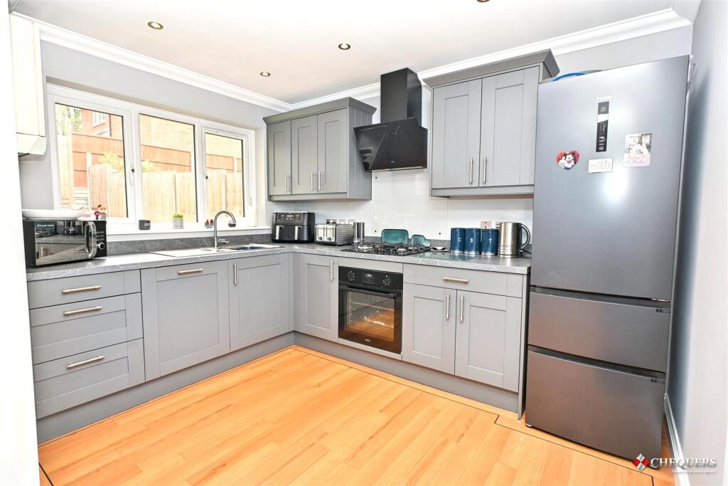 Speckled Wood Road, Basingstoke - View 4