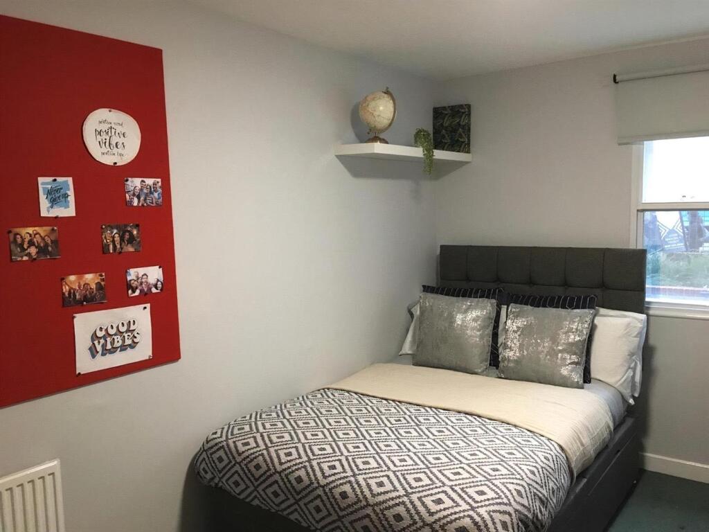 1 bedroom flat share for rent