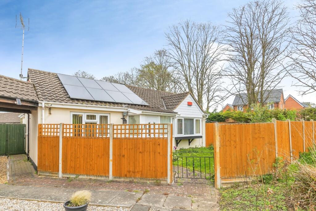 Main image of property: Beeward Close, Greenleys, Milton Keynes, Buckinghamshire, MK12