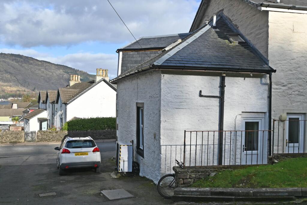 House in Paisley, Argyll and Bute - View 3