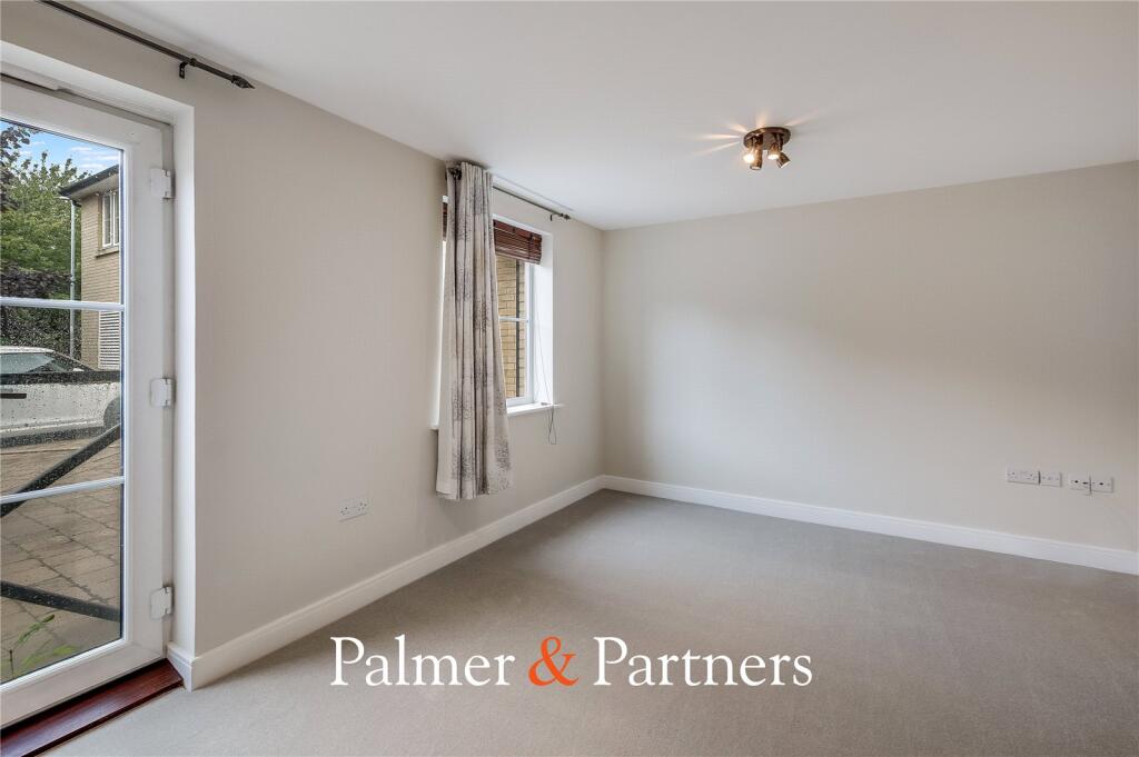 Apartment in Chelmsford - View 5
