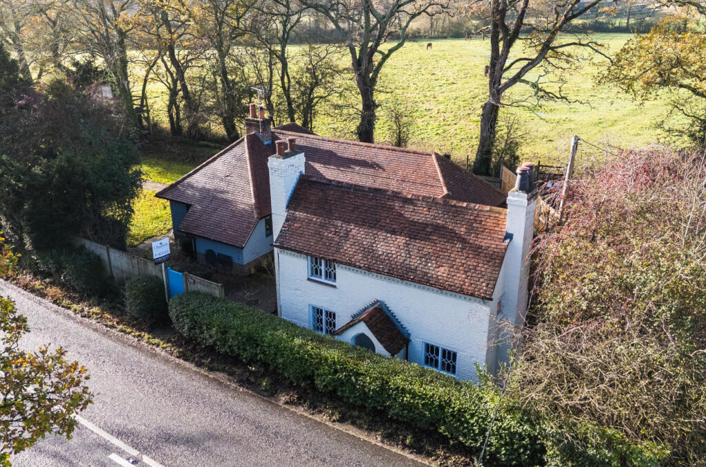 Main image of property: Winchester Road, Waltham Chase, Southampton, Hampshire, SO32