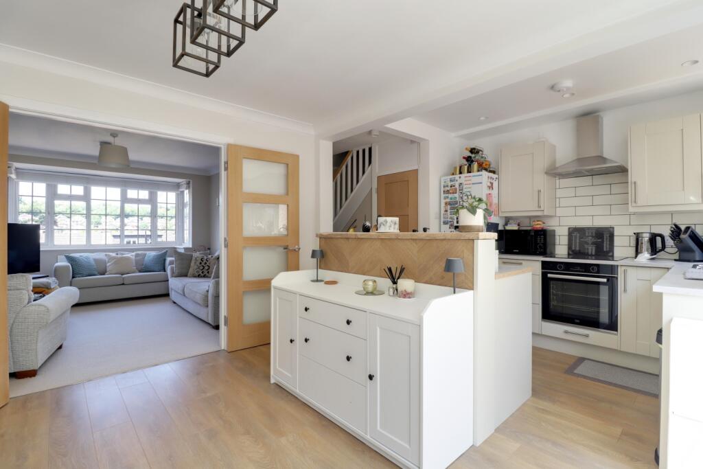 House in Croydon - View 5
