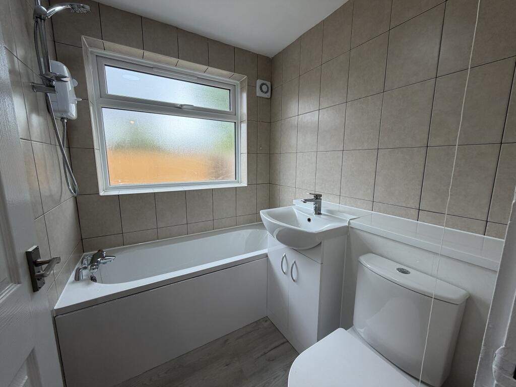 Apartment in Milton Keynes - View 5