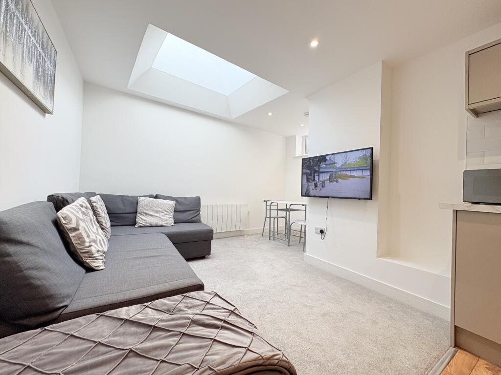 Apartment in Portsmouth - View 2