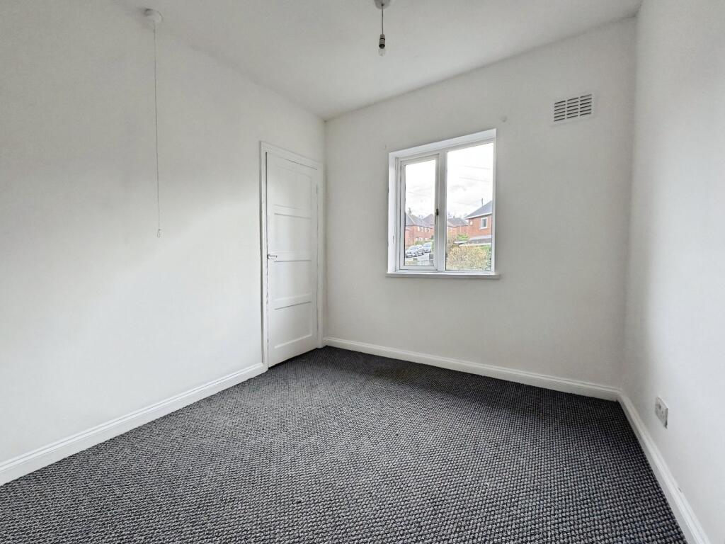 Roseland Crescent, Stoke-on-Trent, Staffordshire, ST2 photo 5