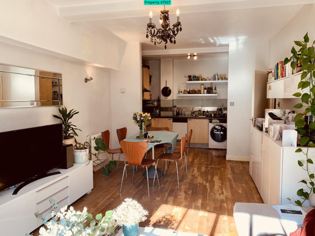 Apartment in London - View 3
