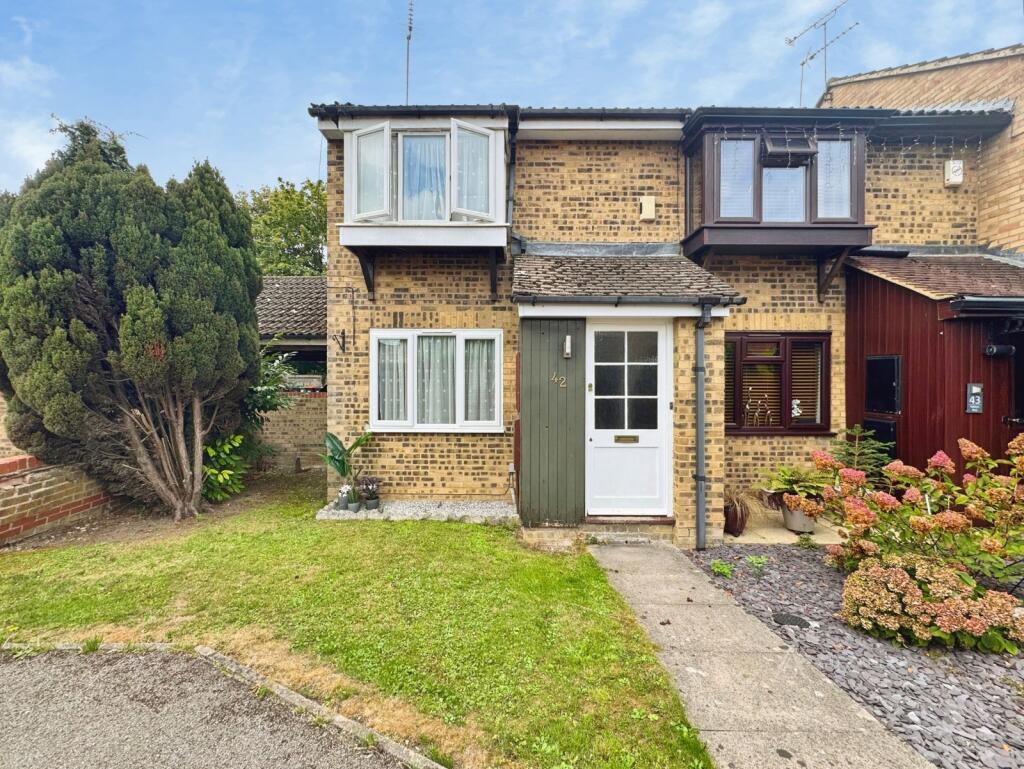 Main image of property: Halleys Way, Houghton Regis, Dunstable, LU5