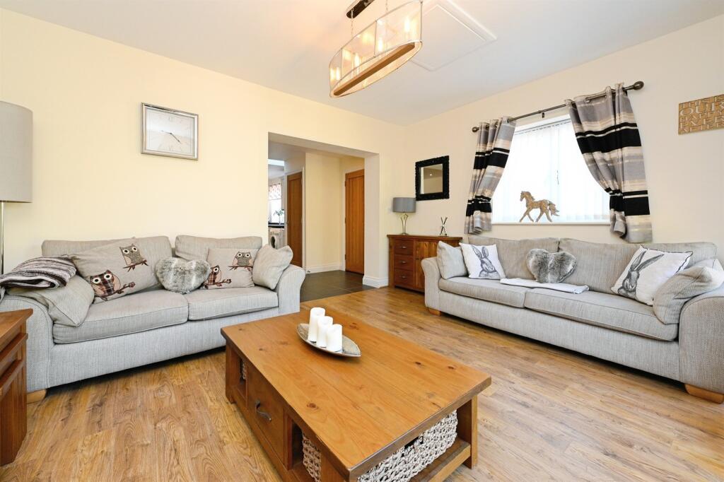 Hall Farm Road, Gayton, King's Lynn photo 3