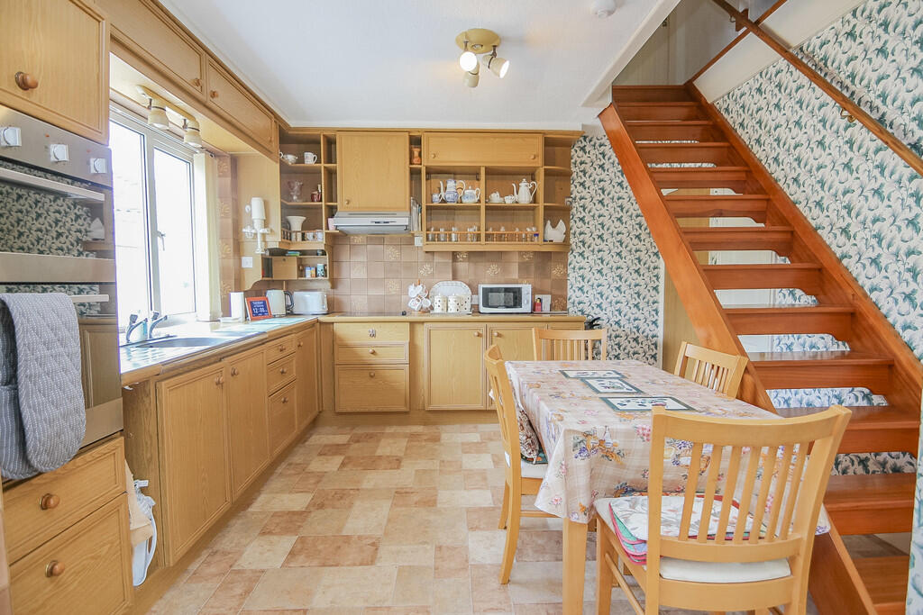 Worlebury Close, Weston-super-Mare - View 4