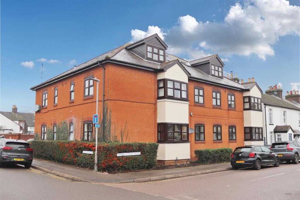 Main image of property: Boundary Road, St. Albans