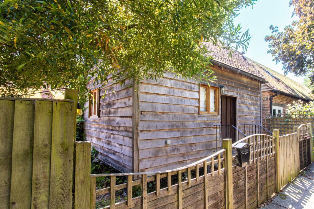 Main image of property: Broad Street, Alresford, Hampshire, SO24