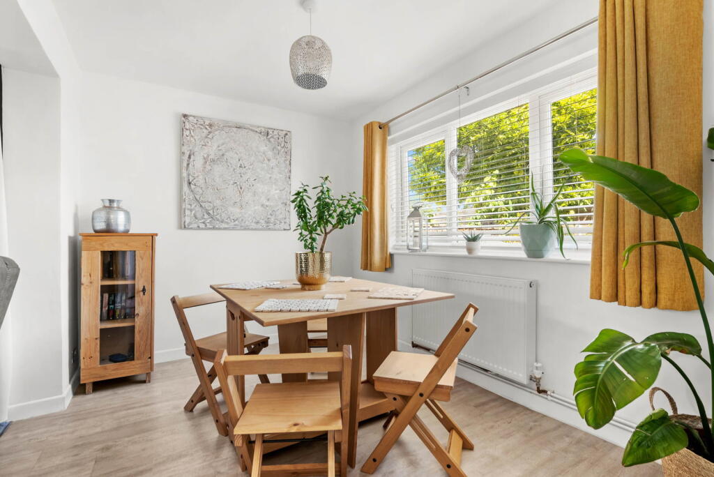 House in Worcester - View 4