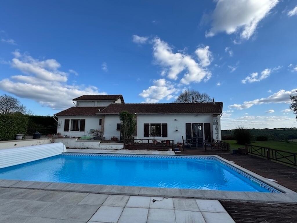 Main image of property: Boscamnant, Charente-Maritime, Poitou-Charentes