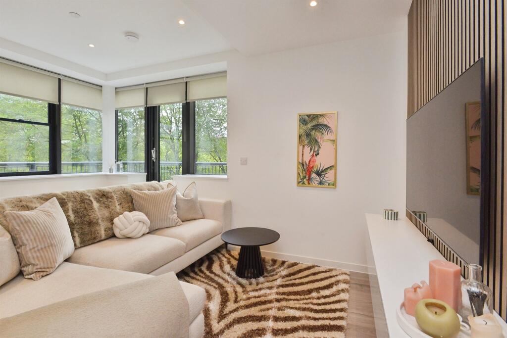 Apartment in Milton Keynes - More