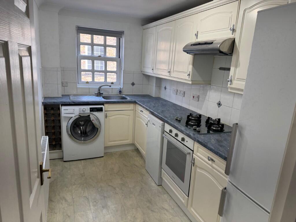 Apartment in London - View 3