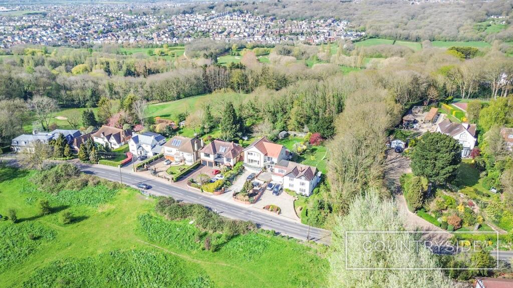 Vicarage Hill, Benfleet - View 2