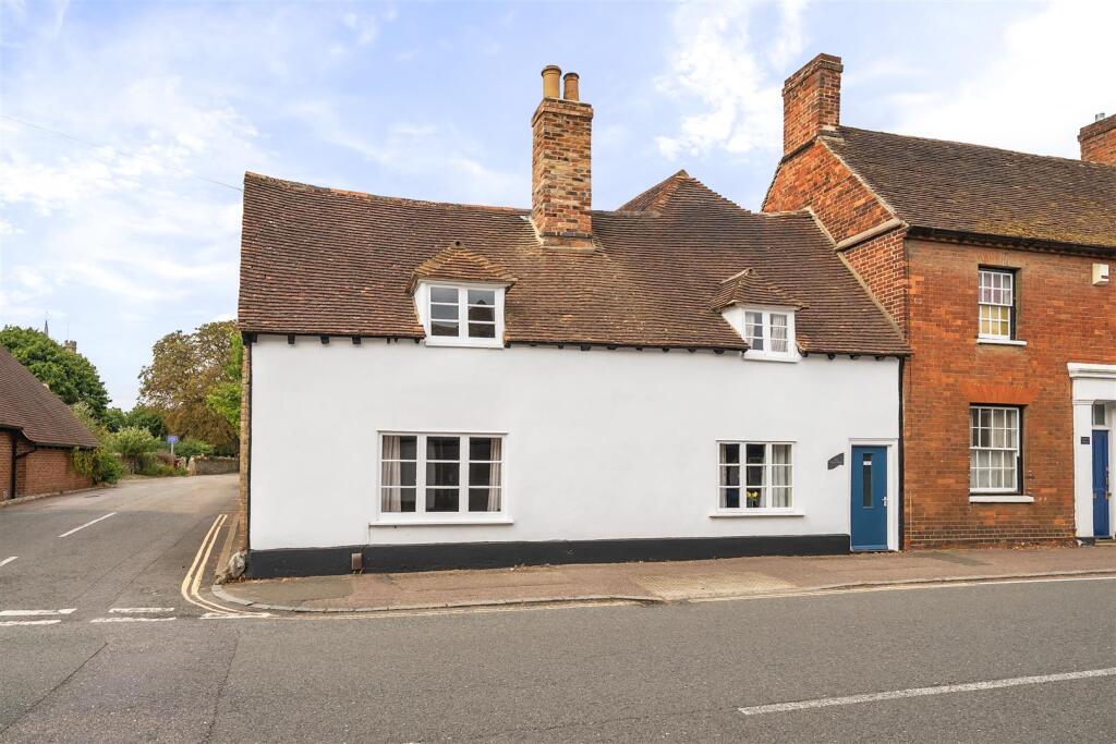4-bed semi-detached on High Street, Elstow, Bedford, £495,000