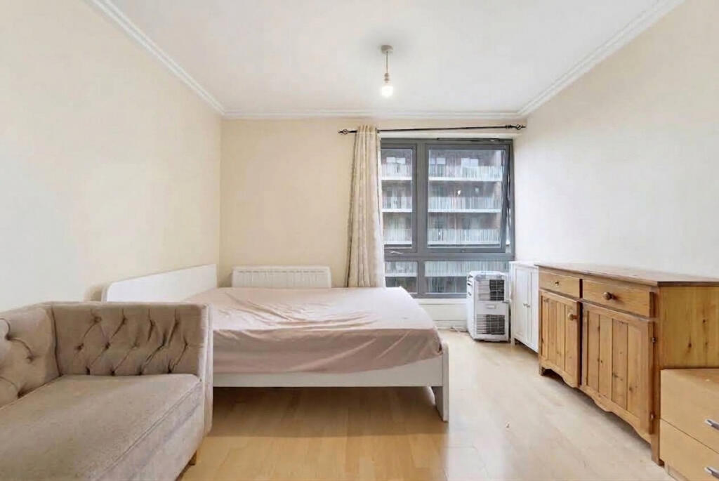 Apartment in London - View 4